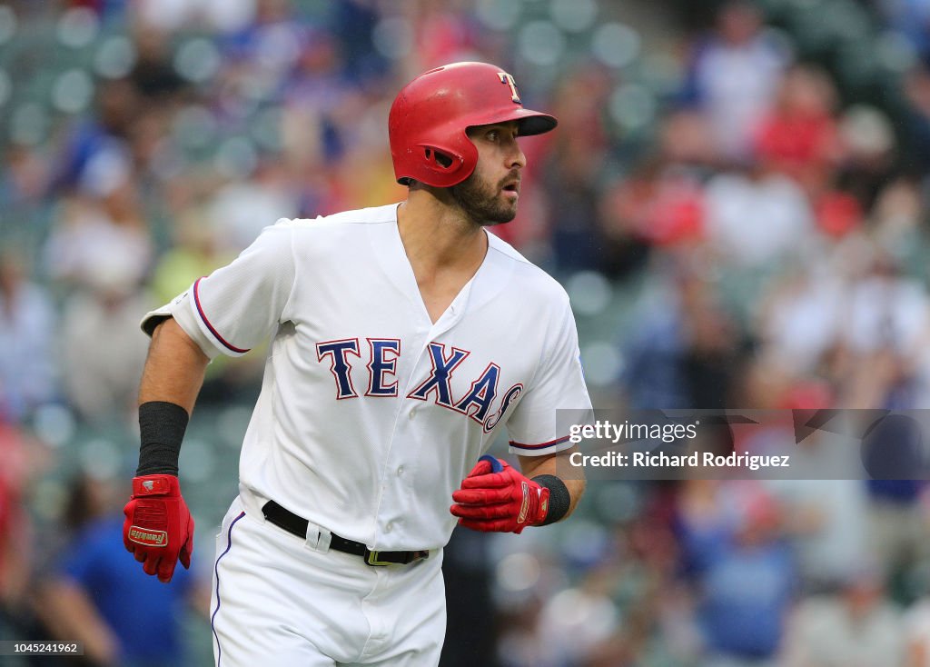 Seattle Mariners v Texas Rangers