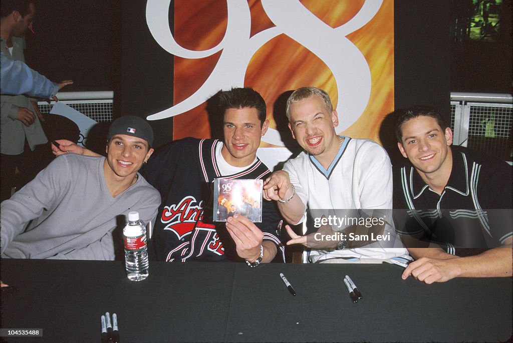 98 Degrees in Store