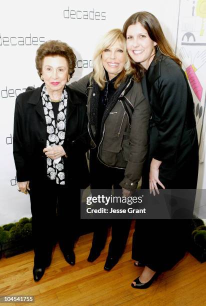 Nancy Sinatra, Sr. With daughter Nancy Sinatra and grandaughter Amanda Erlinger