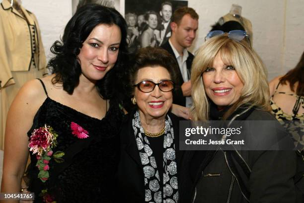 Jennifer Tilly with Nancy Sinatra, Sr. And daughter Nancy Sinatra