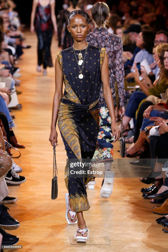 Paco Rabanne : Runway - Paris Fashion Week Womenswear Spring/Summer 2019