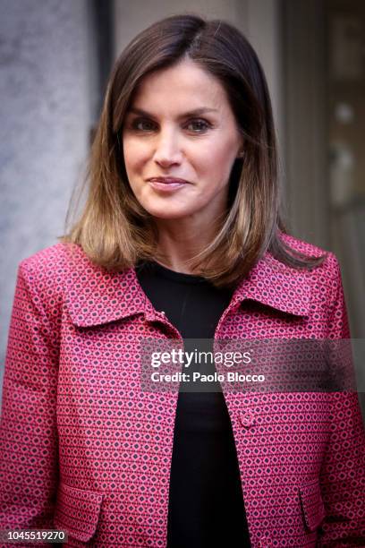 Queen Letizia of Spain attends the conference 'Iniciativas de Formacion y Empleo Para Jovenes' at Red Cross headquarters on October 4, 2018 in...