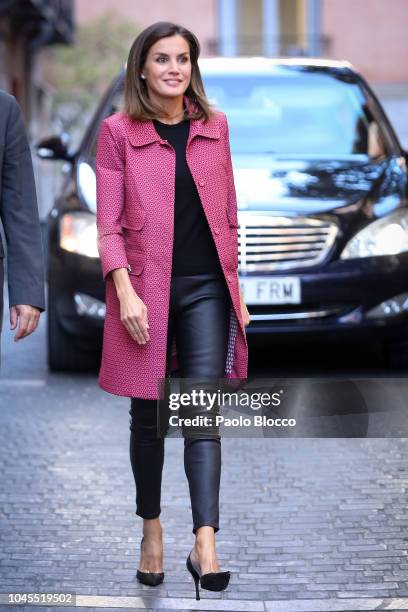 Queen Letizia of Spain attends the conference 'Iniciativas de Formacion y Empleo Para Jovenes' at Red Cross headquarters on October 4, 2018 in...