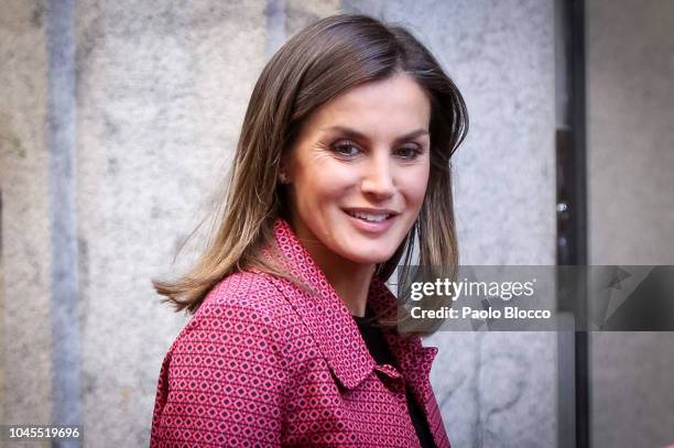 Queen Letizia of Spain attends the conference 'Iniciativas de Formacion y Empleo Para Jovenes' at Red Cross headquarters on October 4, 2018 in...