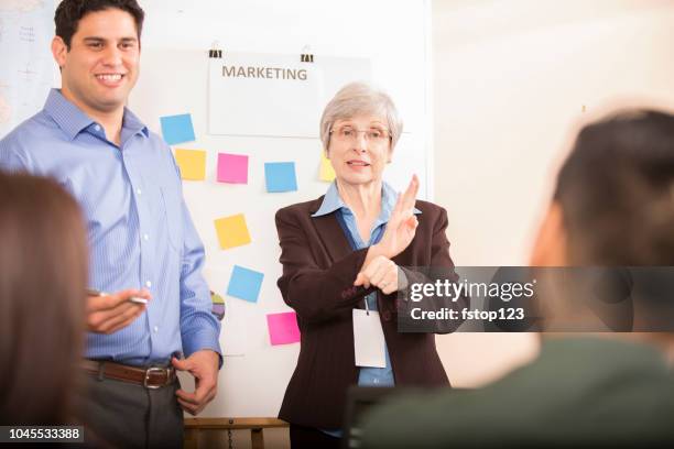 Asl Sign Language Photos and Premium High Res Pictures - Getty Images