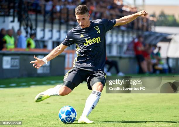 Da Fonseca Bandeira of Juventus in action during the Group H match of the UEFA Youth League match between Valencia U19 and Juventus U19 at Estadio...