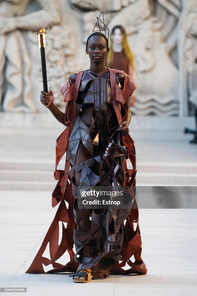 Rick Owens : Runway - Paris Fashion Week Womenswear Spring/Summer 2019