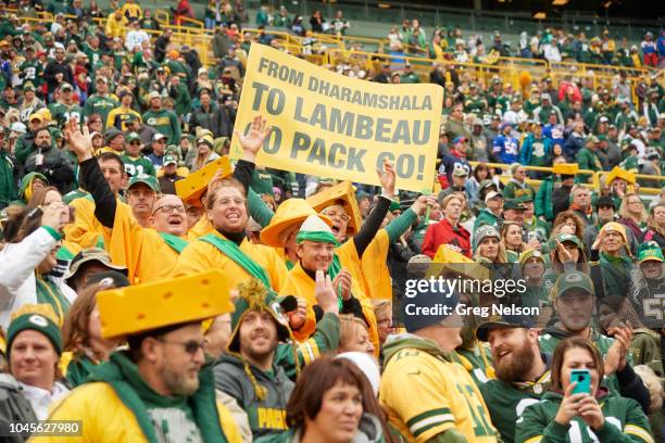 Packer Fan Signs 510 Green Bay Packers Fan Sign Stock Photos, High-Res Pictures, and ...