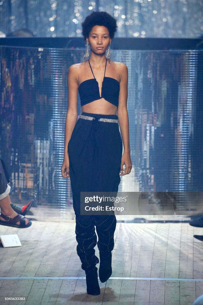 Isabel Marant : Runway - Paris Fashion Week Womenswear Spring/Summer 2019