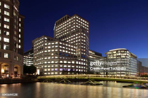 credit suisse emea headquarters, canary wharf, london, uk - credit suisse stock pictures, royalty-free photos & images