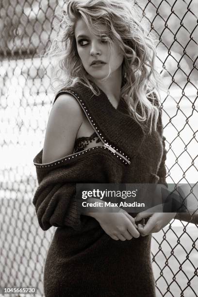 Sarah Labrosse Sarah Jeanne Labrosse Photos and Premium High Res Pictures - Getty Images