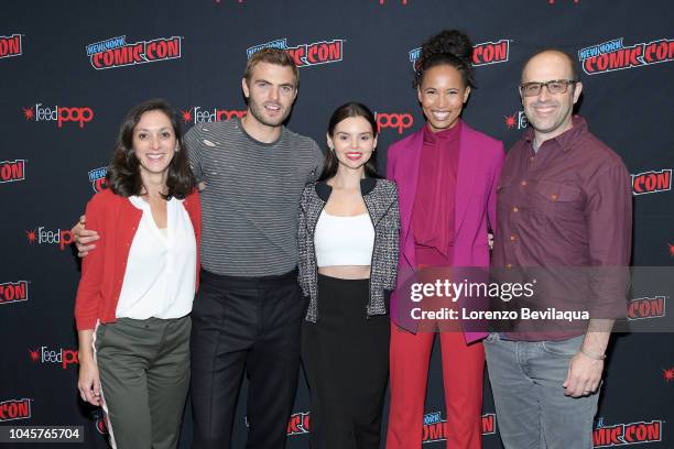 The cast and executive producers of Freeforms fan favorite mermaid drama series, Siren attend 2018 New York Comic-Con. EMILY WHITESELL , ALEX ROE,...