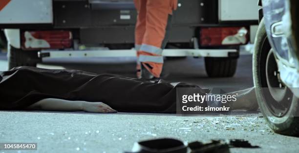 death body covered with black sheet - dead bodies in car accident photos stock pictures, royalty-free photos & images