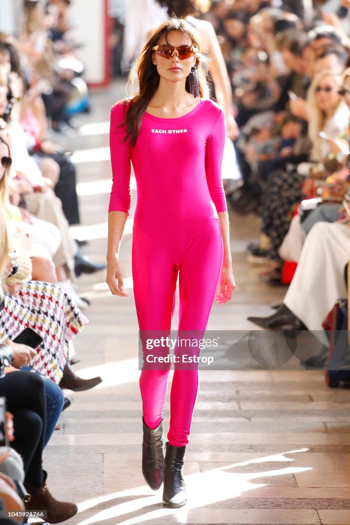 Each x Other : Runway - Paris Fashion Week Womenswear Spring/Summer 2019