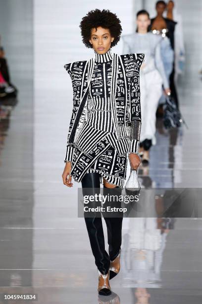 Model walks the runway during the Balmain show as part of the Paris Fashion Week Womenswear Spring/Summer 2019 on September 28, 2018 in Paris, France.