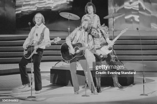 9 840 Alan Band Stock Photos High Res Pictures And Images Getty Images 9-840-alan-band-stock-photos-high-res-pictures-and-images-getty-images