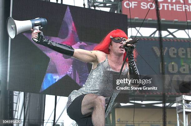 Scott Weiland of Stone Temple Pilots during KROQ 106.7 FM Weenie Roast 2000 at Edison Field in Anaheim, California, United States.