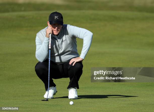 Marcus Fraser of Australia putts on the 15th during day two of the 2018 Alfred Dunhill Links Championship at The Old Course on October 5, 2018 in St...