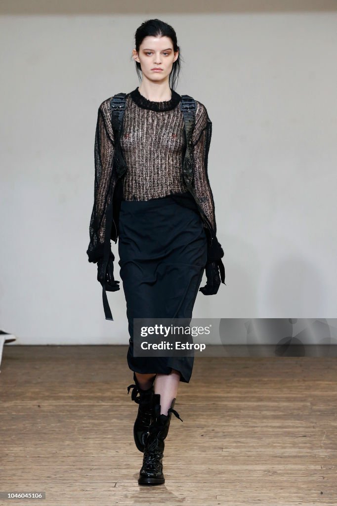 Olivier Theyskens : Runway - Paris Fashion Week Womenswear Spring/Summer 2019