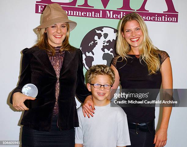 Alicia Silverstone, left, holds her award while posing backstage alongside Jonathan Lipnicki and Ali Larter during the 11th Annual Environmental...