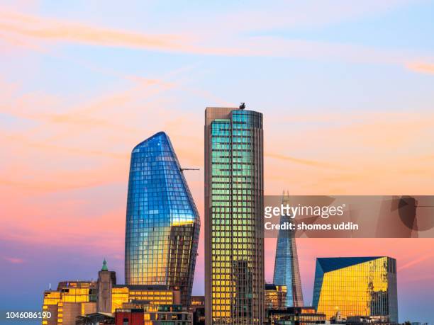 modern city skyline of london southwark at sunset - london skyscraper stock pictures, royalty-free photos & images