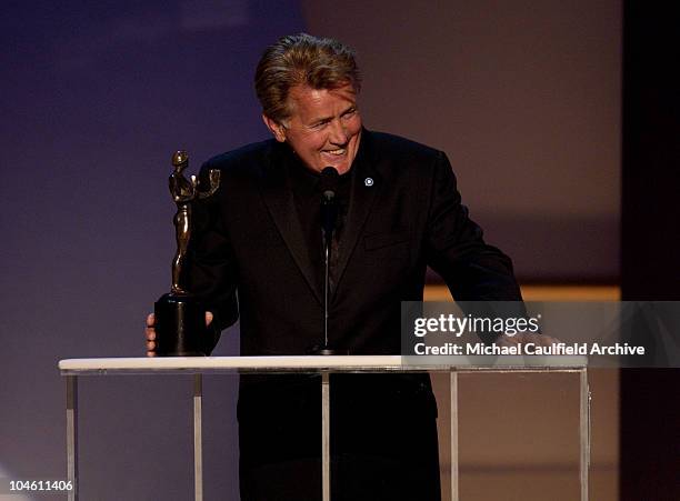Martin Sheen accepts the SAG Award for Outstanding Performance by a Male Actor in a Drama Series for "The West Wing"