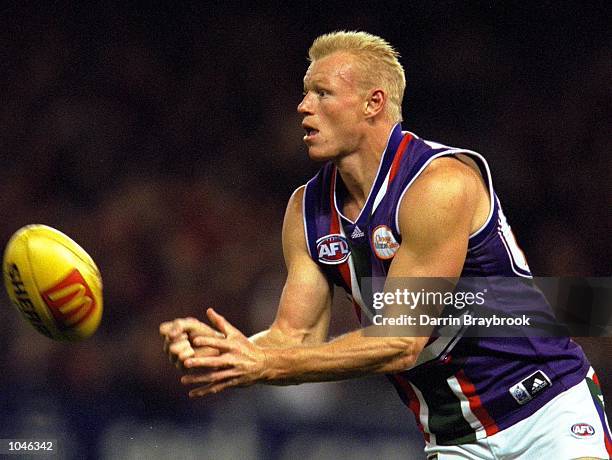 Jason Norrish 426 Fremantle 2000 Stock Photos, High-Res Pictures, and Images - Getty ...