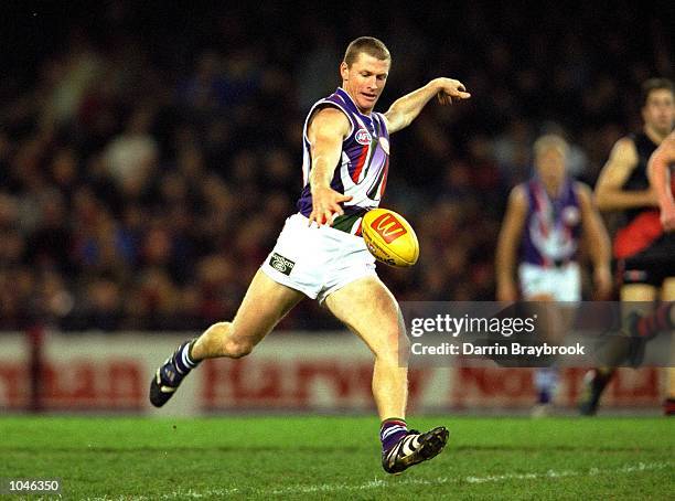 Jason Norrish 426 Fremantle 2000 Stock Photos, High-Res Pictures, and Images - Getty ...