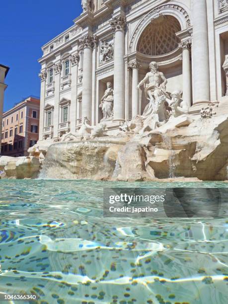 baroque trevi fountain, fontana di trevi, historical centre, rome, lazio, italy - coin fountain imagens e fotografias de stock