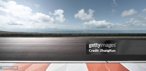the motor racing tracks - sportstrecke stock-fotos und bilder