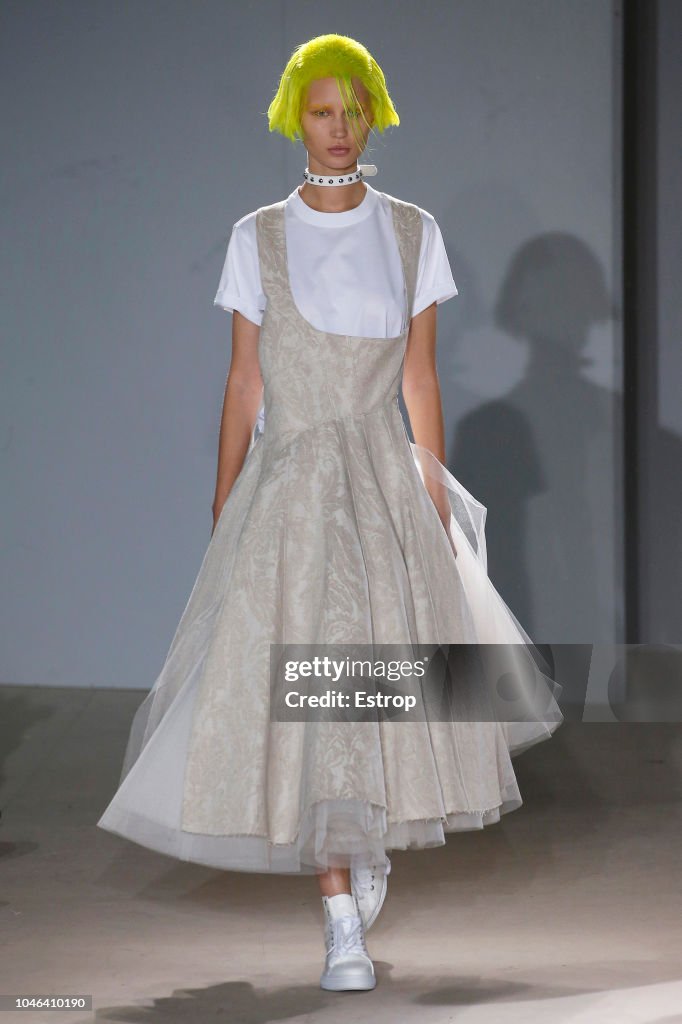 Junya Watanabe : Runway - Paris Fashion Week Womenswear Spring/Summer 2019