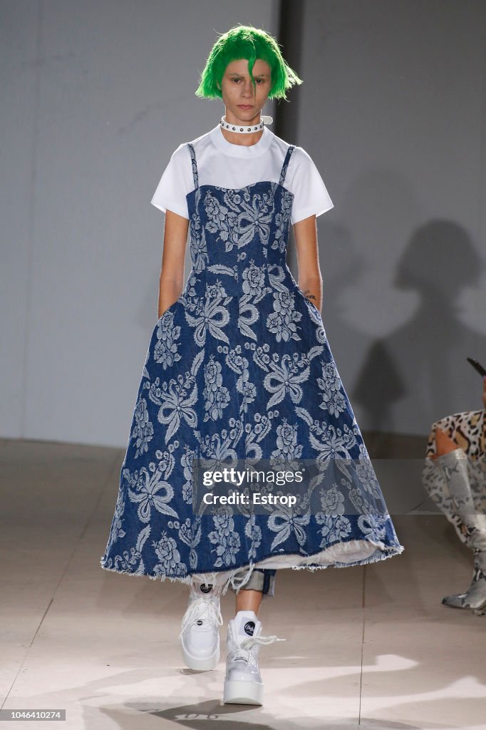Junya Watanabe : Runway - Paris Fashion Week Womenswear Spring/Summer 2019