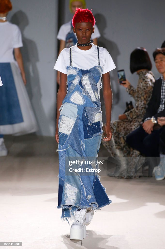 Junya Watanabe : Runway - Paris Fashion Week Womenswear Spring/Summer 2019