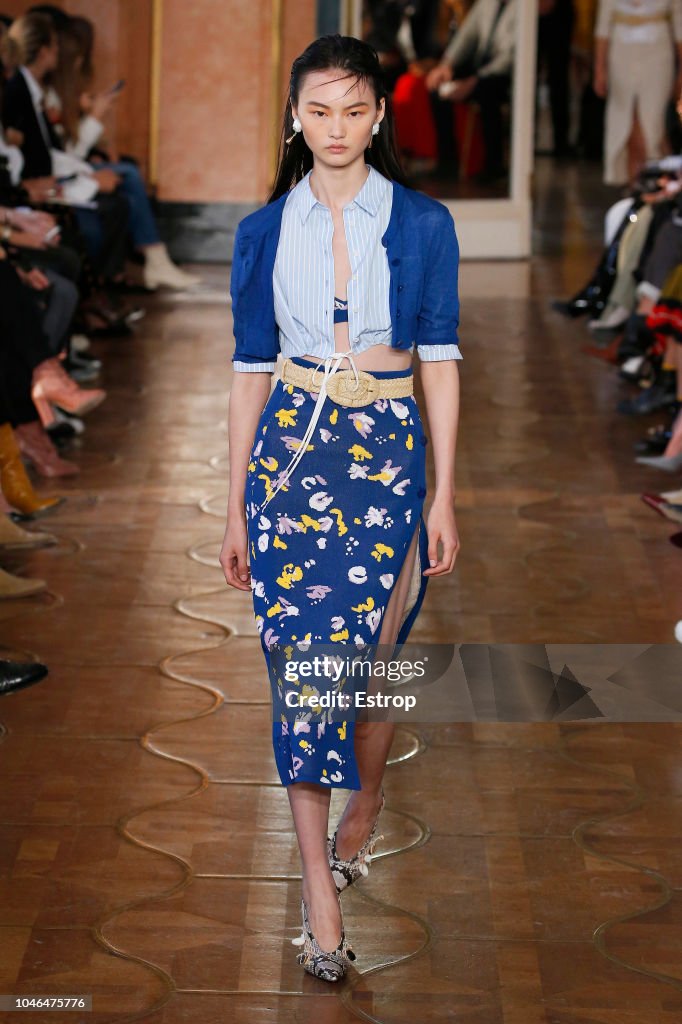 Altuzarra : Runway - Paris Fashion Week Womenswear Spring/Summer 2019