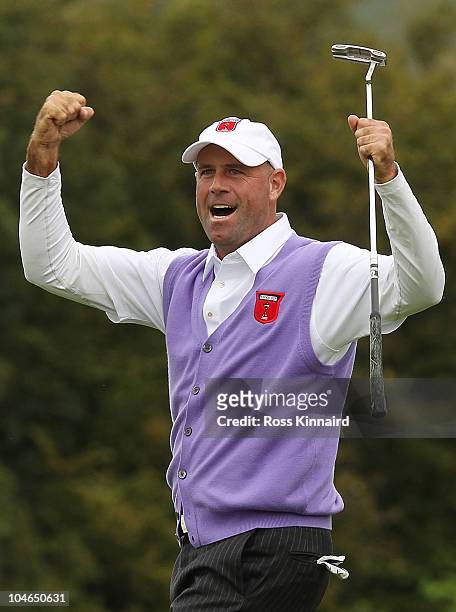Stewart Cink of the USA celebrates a birdie putt on the 17th green during the rescheduled Afternoon Foursome Matches during the 2010 Ryder Cup at the...