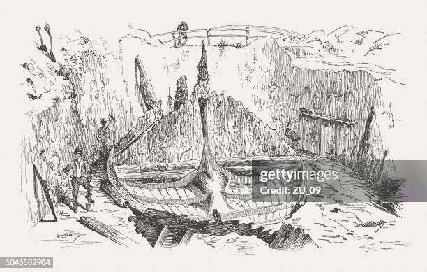 stockillustraties, clipart, cartoons en iconen met gokstad viking schip opgraving, gokstad heuvel, 1880, houtsnede, gepubliceerd 1885 - vikingschip