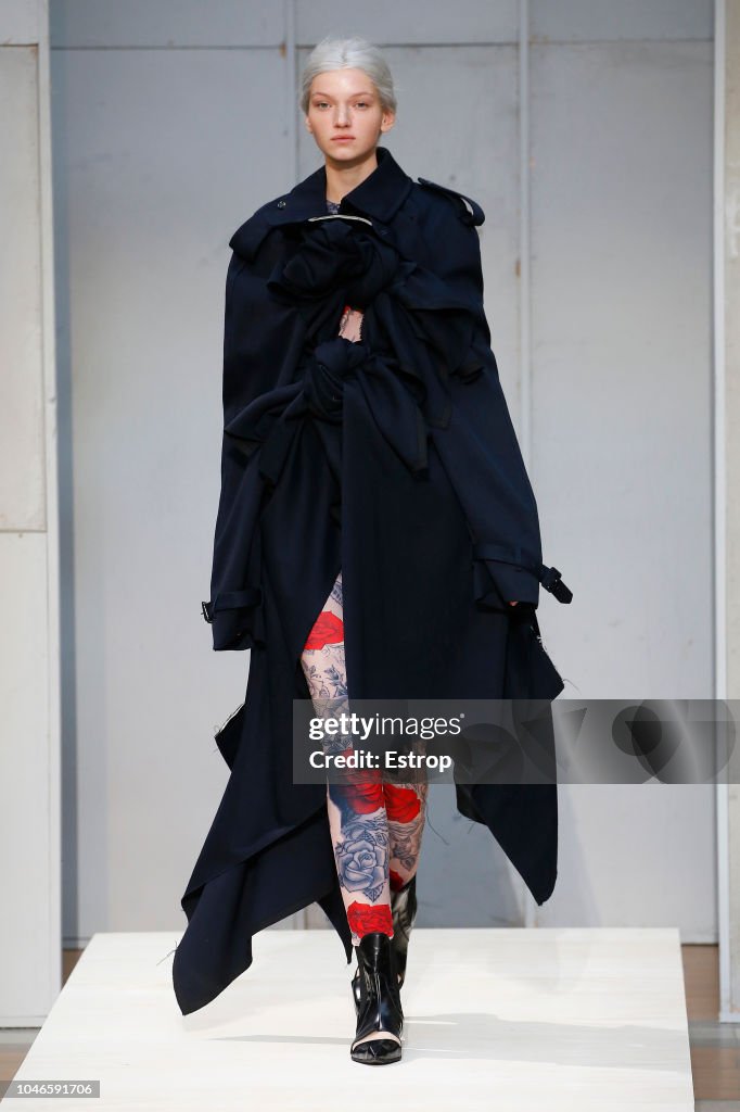 Comme Des Garcons : Runway - Paris Fashion Week Womenswear Spring/Summer 2019