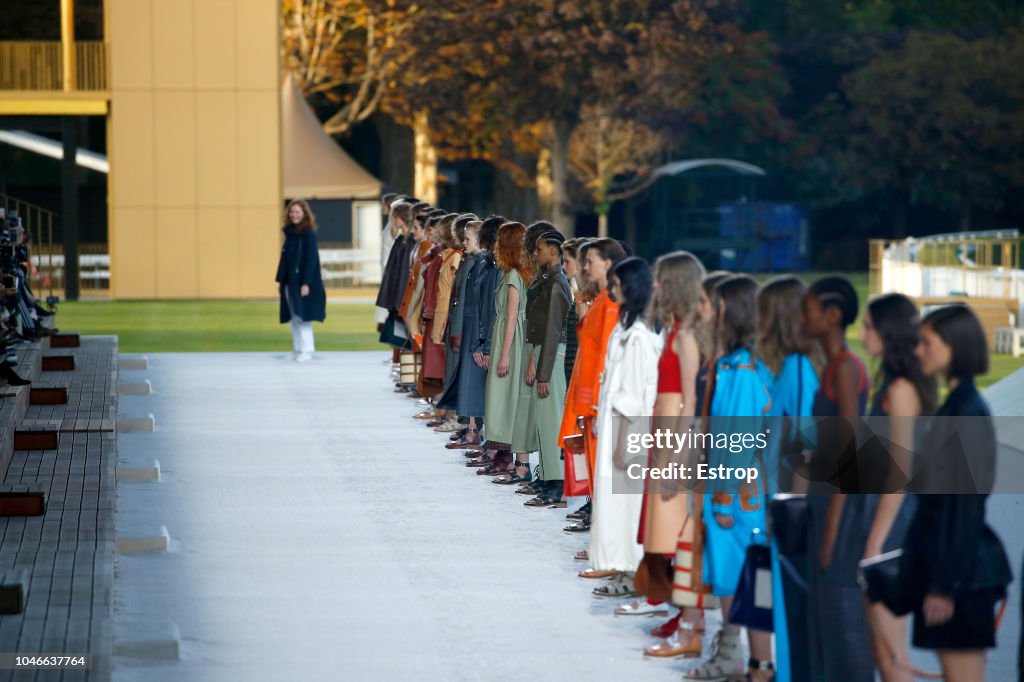 Hermes : Runway - Paris Fashion Week Womenswear Spring/Summer 2019