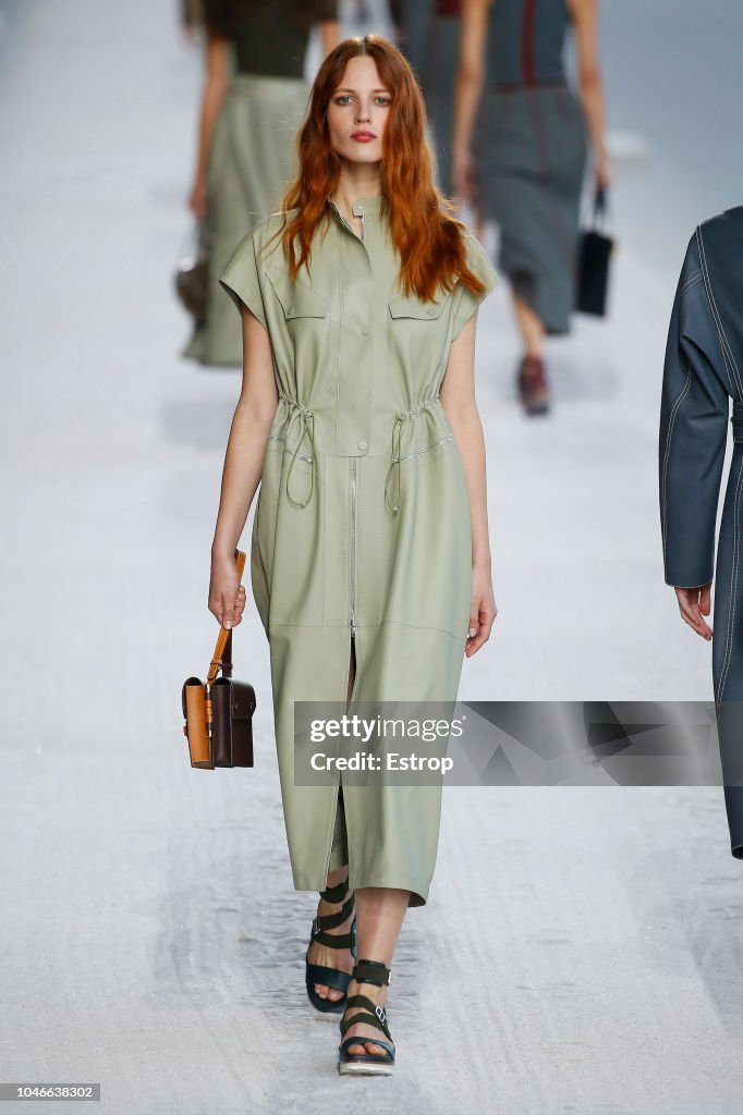 Hermes : Runway - Paris Fashion Week Womenswear Spring/Summer 2019