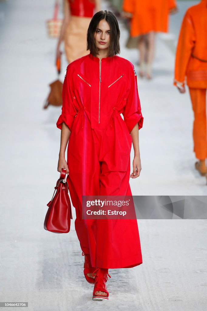 Hermes : Runway - Paris Fashion Week Womenswear Spring/Summer 2019