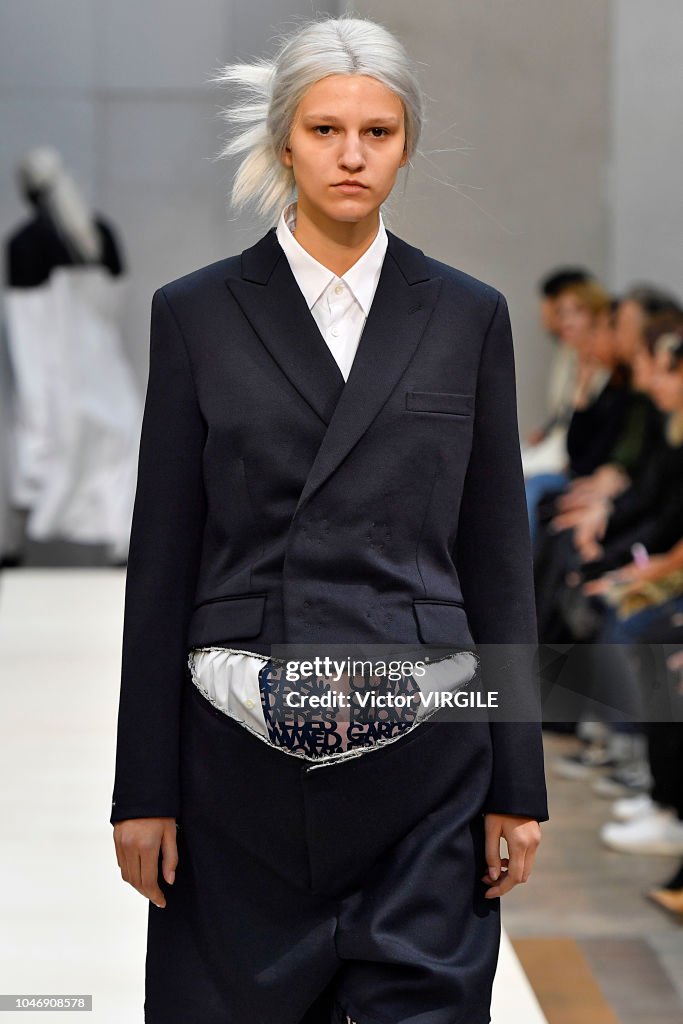 Comme Des Garcons : Runway - Paris Fashion Week Womenswear Spring/Summer 2019