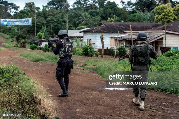 Police Perimeter Example Police Perimeter Photos and Premium High Res Pictures - Getty Images