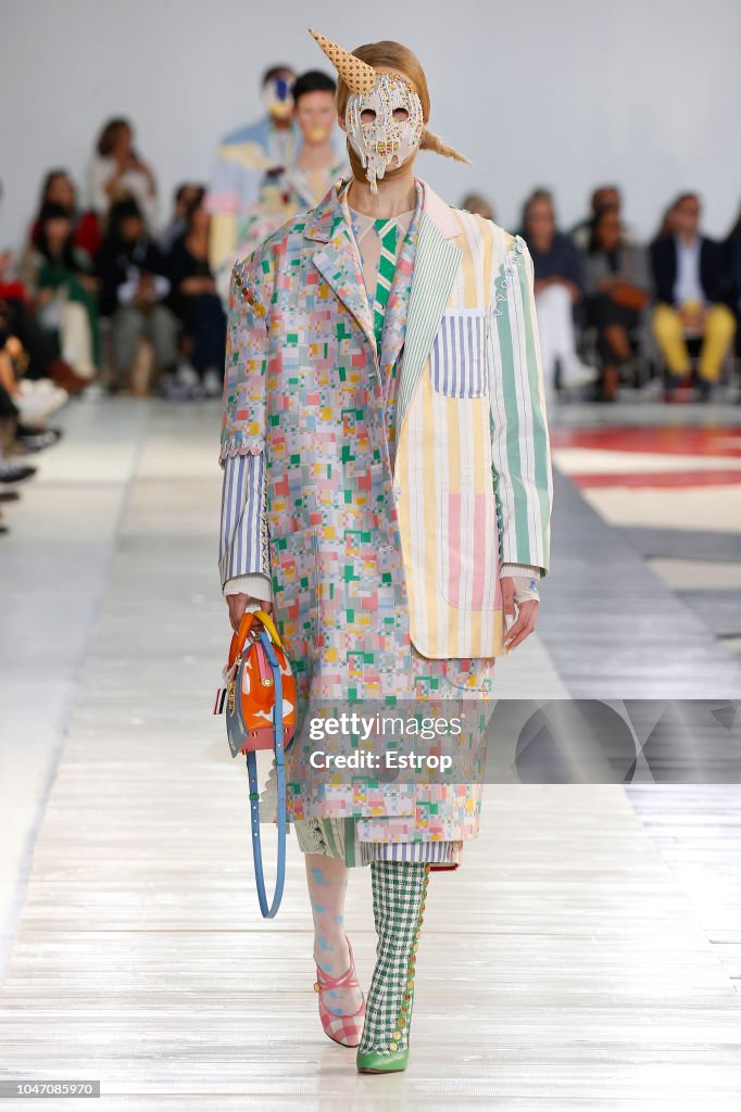 Thom Browne : Runway - Paris Fashion Week Womenswear Spring/Summer 2019