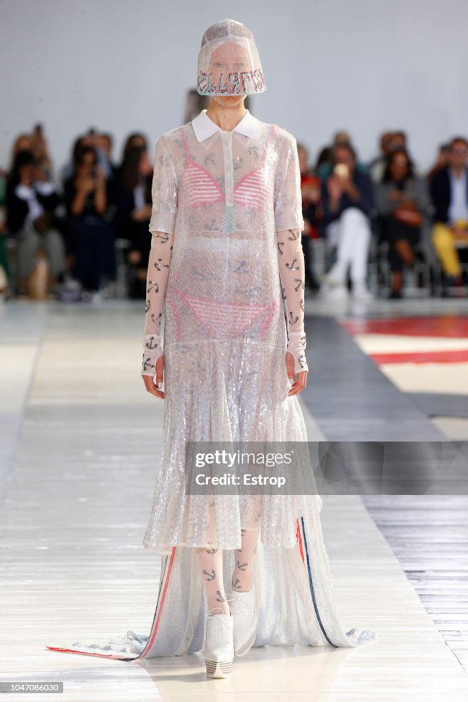 Thom Browne : Runway - Paris Fashion Week Womenswear Spring/Summer 2019