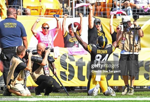 Antonio Brown of the Pittsburgh Steelers celebrates after a 9 yard touchdown reception in the second half during the game against the Atlanta Falcons...