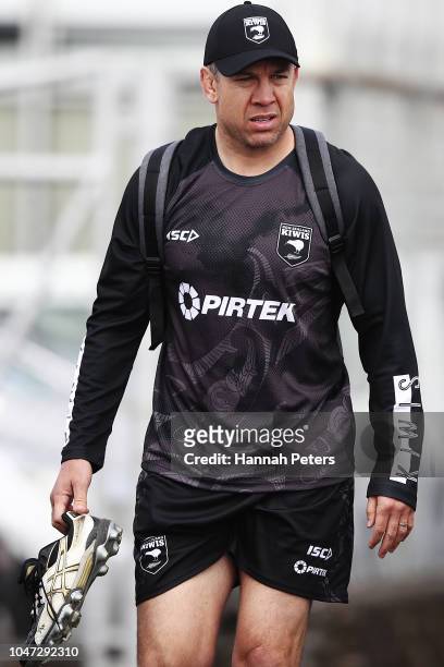 Assistant coach Nathan Cayless looks on during a New Zealand Kiwis training session at Mt Smart Stadium on October 8, 2018 in Auckland, New Zealand.