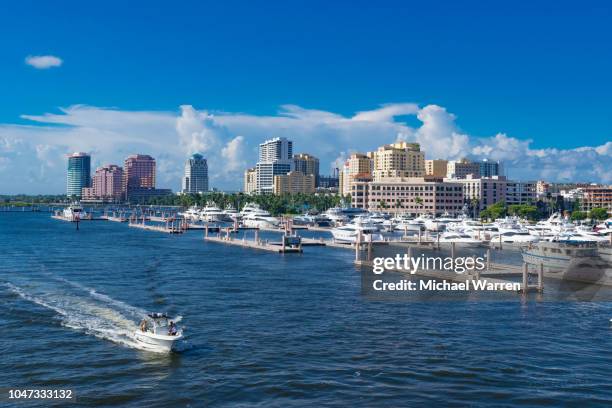 ウェスト パーム ビーチのパーム ハーバー - west palm beach ストックフォトと画像