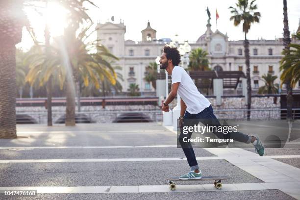 時髦長板 - longboard skating 個照片及圖片檔