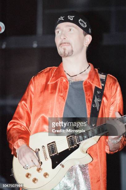 Concert, Zoo TV Tour, Cardiff Arms Park, Cardiff, Wales, Wednesday 18th August 1993, picture shows lead guitarist The Edge, David Howell Evans.