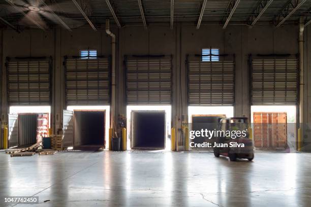 Internal Loading Docks Loading Docks Florida Photos and Premium High Res Pictures - Getty Images